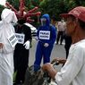 Berangkat Cari Rumput Pakan Ternak, Petani di Blitar Dicegat Pocong Covid-19