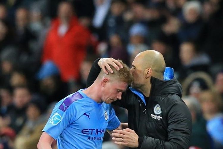 Gelandang dan pelatih Manchester City (Man City), Kevin De Bruyne dan Pep Guardiola.