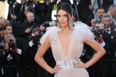 Absen di New York Fashion Week, Kendall Jenner Angkat Bicara 
