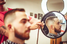 3 Tips Memilih Model Rambut Pria, Bukan Cuma dari Bentuk Wajah