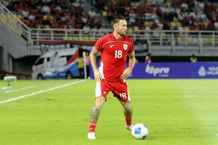 Pemain timnas Indonesia dan Persib Bandung Marc Klok.