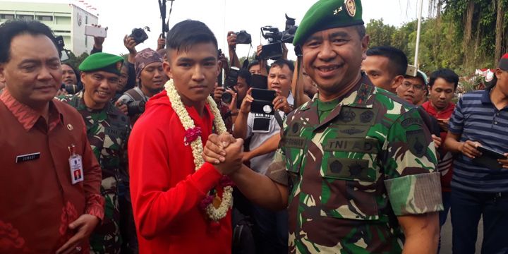 Serda Rifki disambut Pangdam Brawijaya Mayjend TNI Arif Rahman