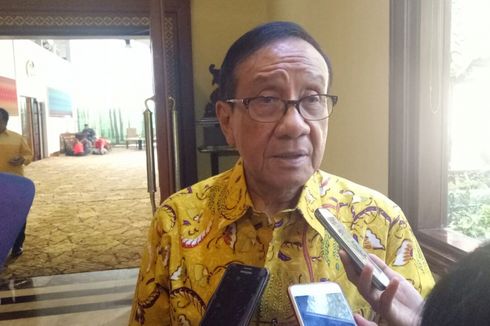 Akbar Tandjung Berharap Setya Novanto Lolos di Praperadilan
