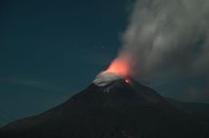 [KLARIFIKASI] Video Lahar Panas Ini Bukan Berlokasi di Lewotobi