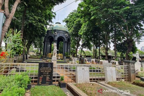 Melihat Makam Megah hingga Rumah Guci Abu di TPU Petamburan