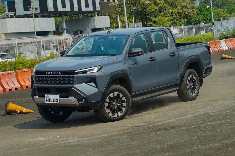 Intip Spek Toyota Hilux BEV di Indonesia, Dibanderol Rp 1 Miliar