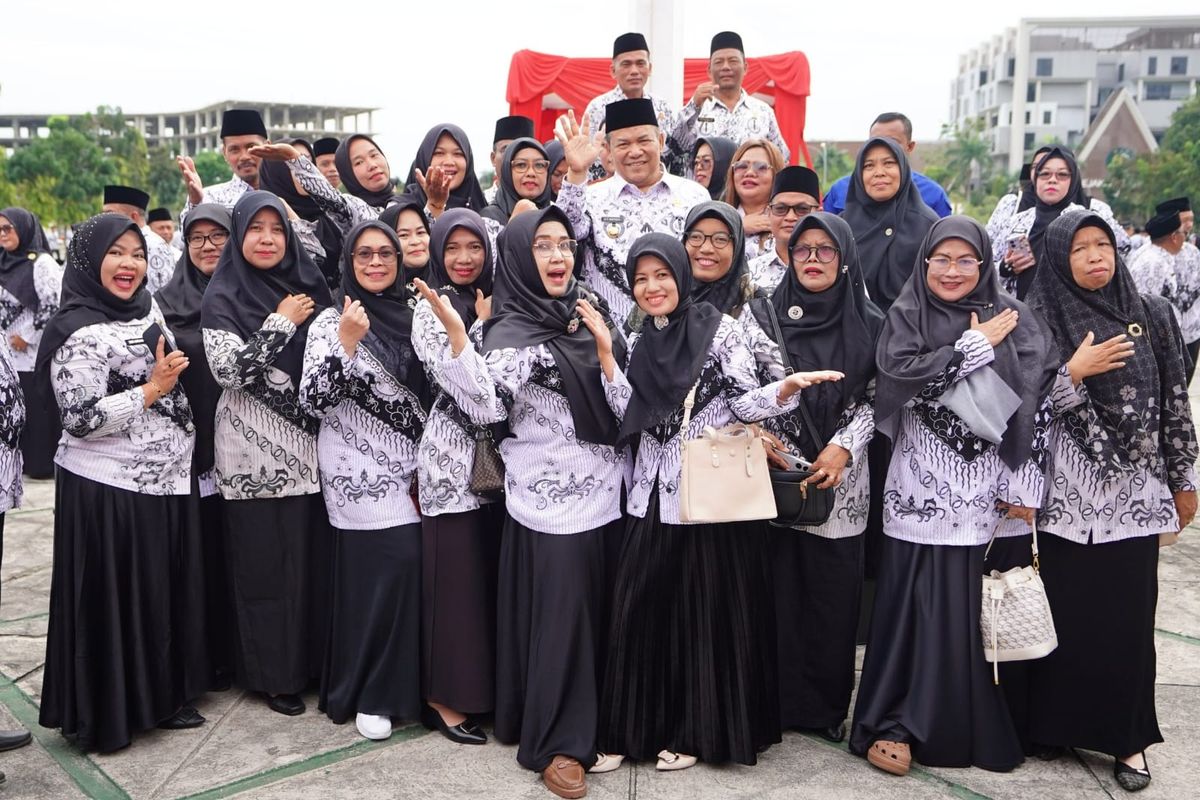 Hari Guru Nasional Tahun 2025, Guru Hebat, Indonesia Kuat.