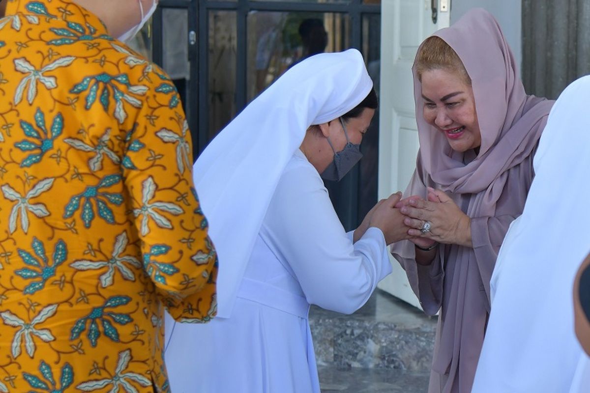 Wali Kota Semarang Hevearita Gunaryanti Rahayu atau Mbak Ita ajak masyarakat pererat silaturahmi demi kemajuan Kota Semarang. 
