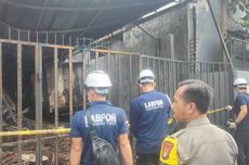 Puslabfor Polri Ambil CPU dan Printer dari Gudang Perabot Jatiasih yang Terbakar