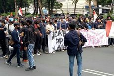 Jubir Satgas Covid-19 Minta Demonstran Disiplin Pakai Masker dan Jaga Jarak