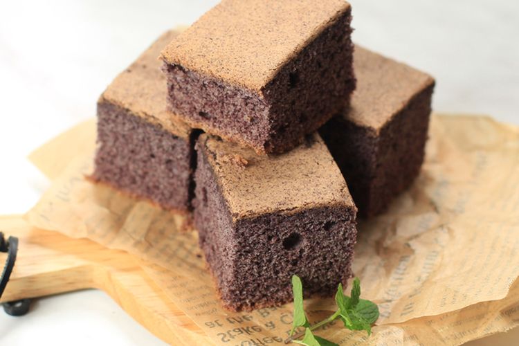 Resep Bolu Kukus Ketan Hitam 6 Telur, Lembut dan Legit