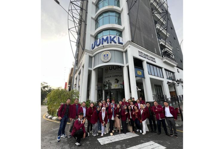 Universitas Ciputra Gelar Webinar Internasional, Bahas Masa Depan Tenaga Kerja Global dan Ancaman 