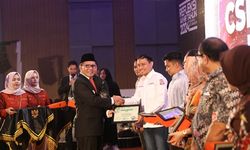 CSR Award 2024, Pemkot Makassar Berikan Penghargaan kepada 7 Perusahaan