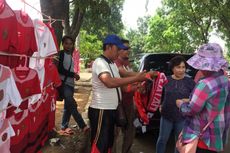 Penjual Aksesori Final Sepak Bola Asian Games di Stadion Pakansari Untung Jutaan Rupiah