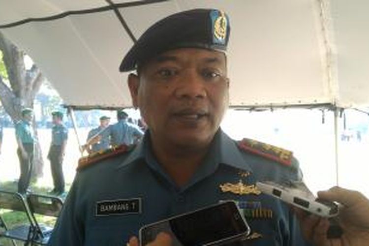 Danlanal Denpasar Bali, Letnan Kolonel Laut(P) Bambang Trijanto.
