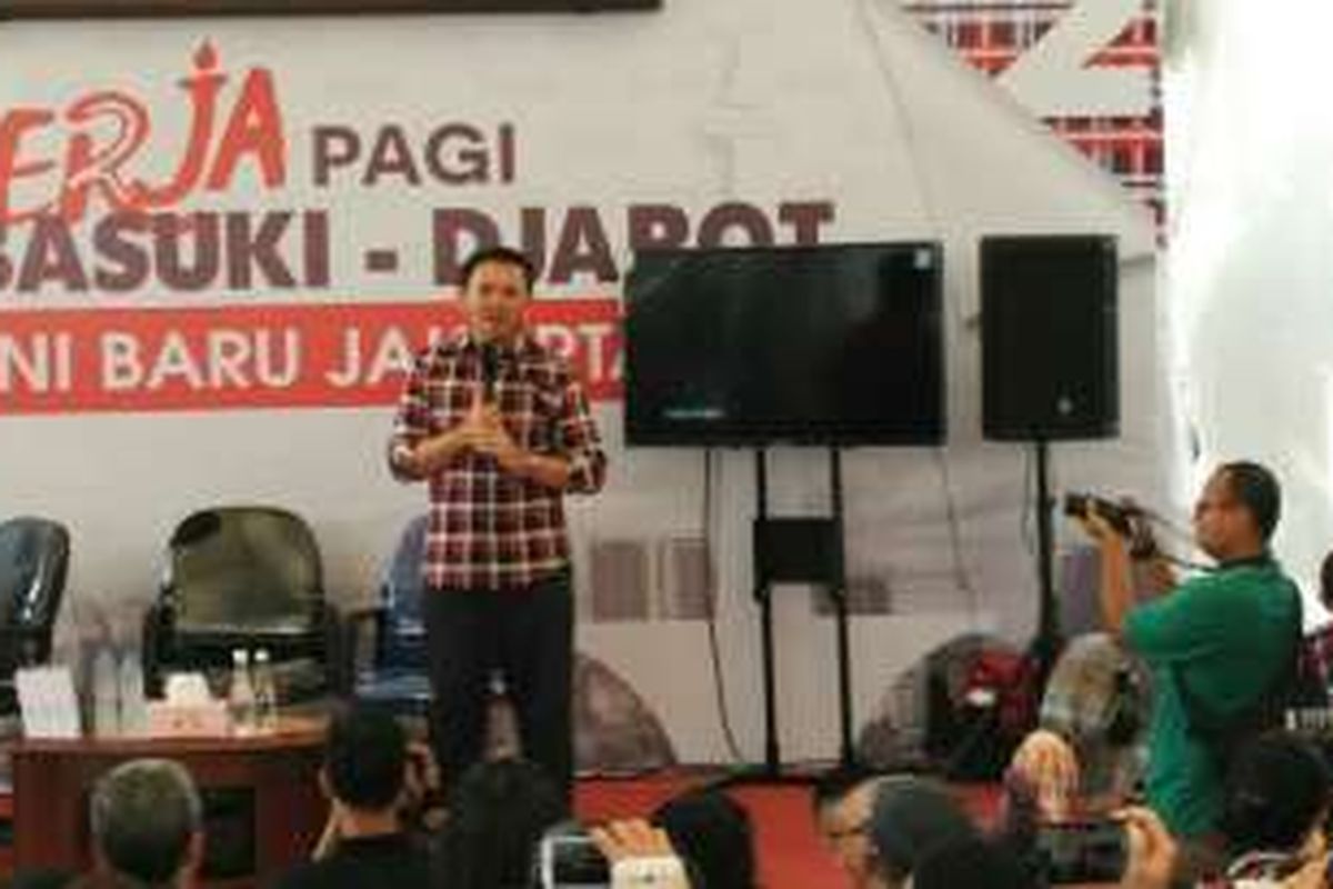 Gubernur DKI Jakarta non-aktif Basuki Tjahaja Purnama (Ahok) di Rumah Lembang, Menteng, Jakarta Pusat, Rabu (14/12/2016). 