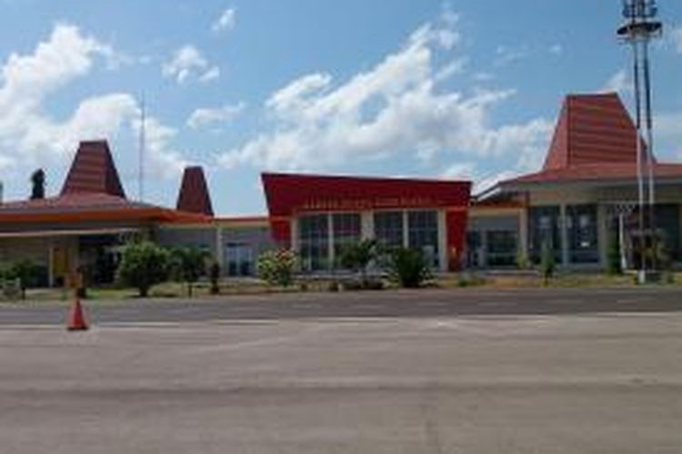 Bandara Tambolaka di Kabupaten Sumba Barat Daya (SBD), Nusa Tenggara Timur (NTT)