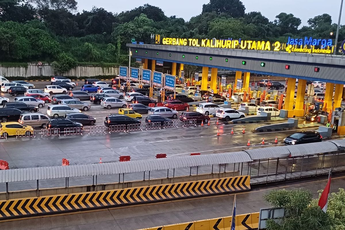 GT Kalihurip Utama lalu lintas dari arah Bandung