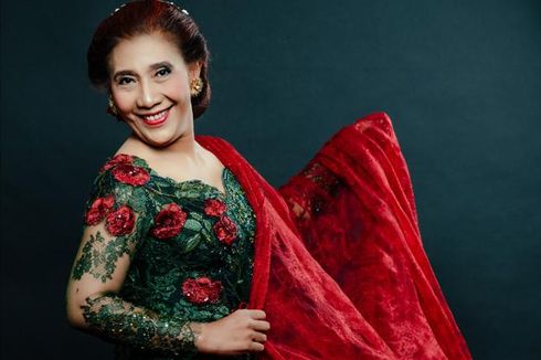 Anne Avantie Jadi Perancang Langganan Menteri Susi Pudjiastuti 