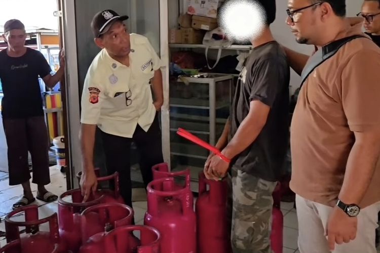 Nyamar Jadi Sekuriti, Polisi Gerebek Ruko Pengoplosan Gas Elpiji di Cileungsi Bogor