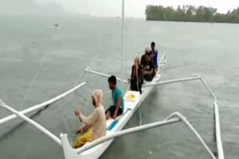 Perahu Terbalik Disapu Angin Kencang, 8 Penumpang Tenggelam