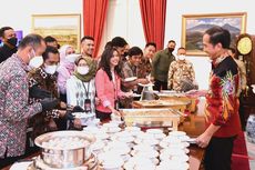 Saat Jokowi Cerita Isu Terkini, Kesibukan, hingga Hobinya Sambil Makan bersama Wartawan
