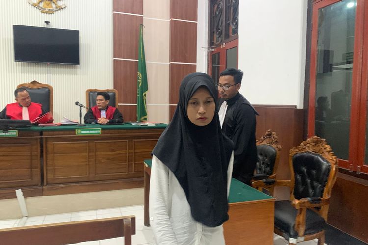 Ngaku Pacar, Terapis Spa Terdakwa Pencurian Rp 1,2 Miliar Klaim Korban Sukarela Berikan PIN ATM