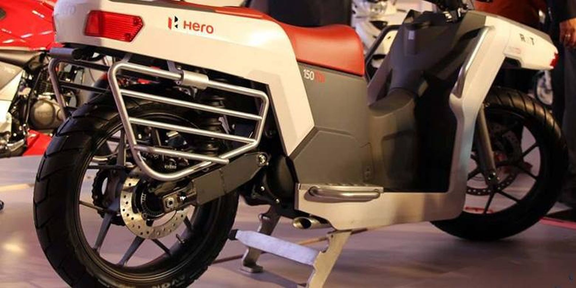 Hero RNT Sepeda Motor Bermesin Diesel