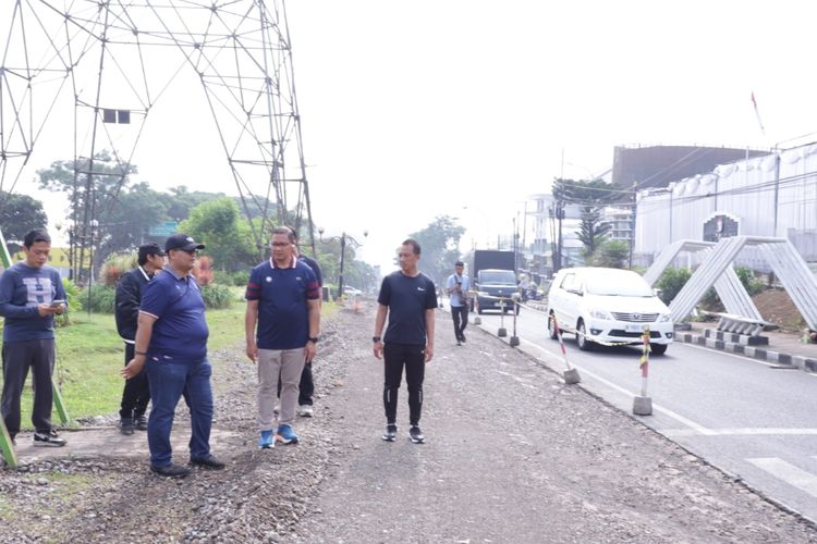 Sambut Wisatawan Jelang Nataru, Dinas PUPR Kota Batu Percepat Perbaikan Infrastruktur Jalan dan Pedestrian