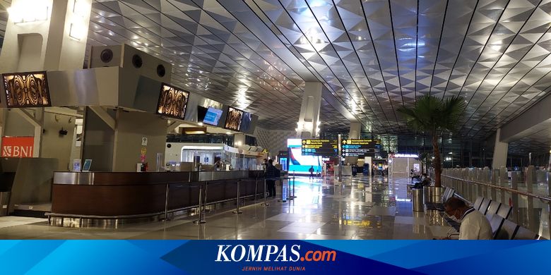 Pengalaman Naik Pesawat saat PPKM Darurat, Bandara Sepi dan Hasil Tes PCR Lama Keluar - Vimarsana News