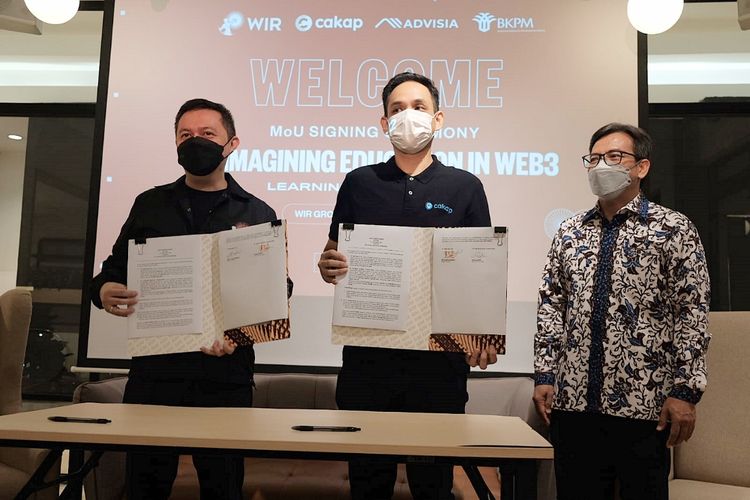 PT WIR Asia Tbk (WIR Group) menandatangani nota kesepahaman dengan CAKAP, startup pengembang aplikasi edukasi teknologi yang fokus kepada dunia pendidikan di Jakarta, Kamis (19/5/2022).