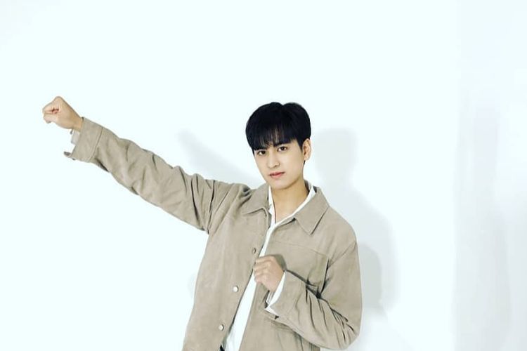 Chanwoo, member termuda boyband iKON.