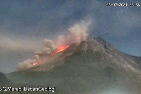 Gunung Merapi 18 Kali Muntahkan Lava Pijar dalam 6 Jam