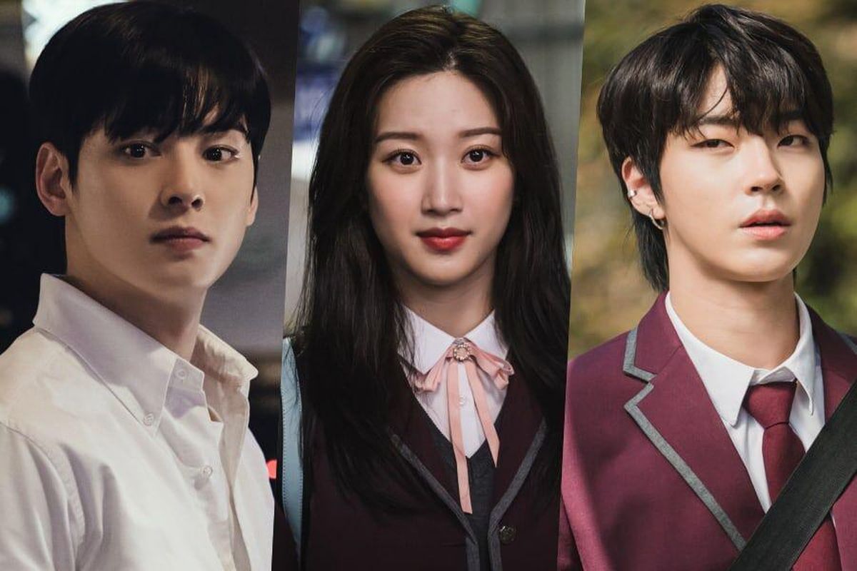 Para bintang drama True Beauty, (dari kiri) Cha Eun Woo, Moon Ga Young, dan Hwang In Yeob.