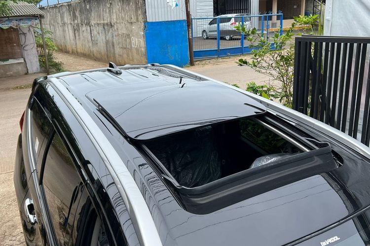 Bengkel spesialis sunroof dan moonroof, Cibubur Sunroof menyediakan jasa pemasangan sunroof, moonroof dan panoramic roof