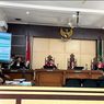 Sidang Perdana Kades Majasetra yang Kampanyekan Caleg, Berakhir Ricuh