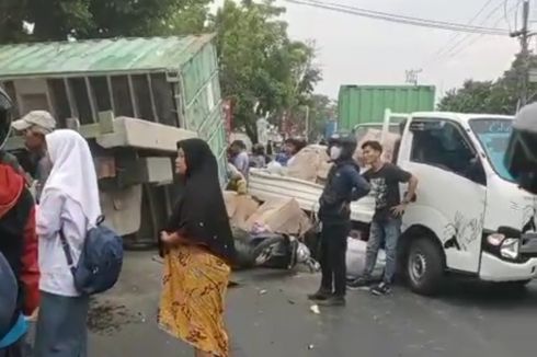  Tertimpa Truk Kontainer, Suami Istri di Makassar Dilarikan ke Rumah Sakit