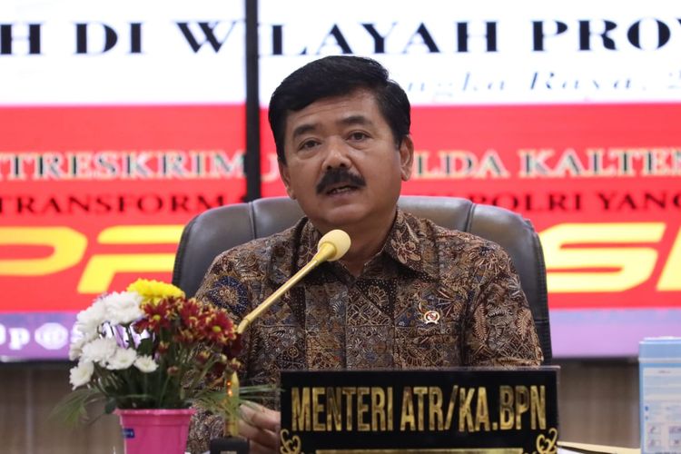 Menteri ATR/Kepala BPN Hadi Tjahjanto saat konferensi pers pengungkapan kasus mafia tanah di Kalteng pada Jumat (24/03/2023).