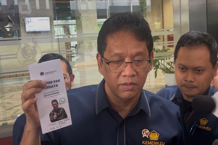 Menteri Keuangan Purbaya Yudhi Sadewa saat ditemui di Kantor Pusat Ditjen Pajak, Jakarta, Rabu (15/10/2025).