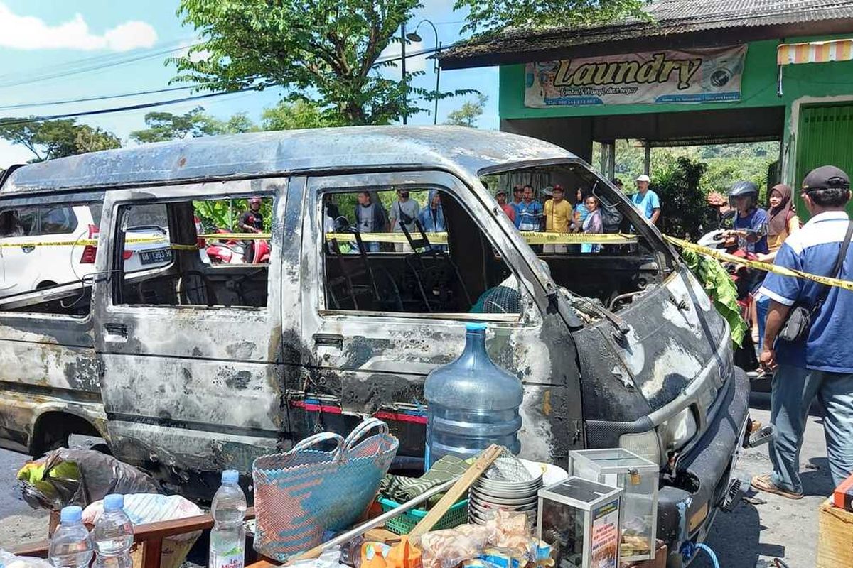 Langsir bensin ke jerigen, rumah dan mobil di Magetan terbakar. Kebakaran berawal dari korsleting listrik dari pompa listrik yang disambungkan ke accu mobil untuk menyedot bensin. Api langsung menyambar bensin yang dipindahkan pelaku dan merambat ke rumah.