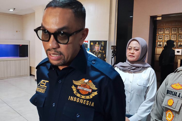 Kronologi Rumah Ahmad Sahroni Dijarah, Warga Robohkan Pagar dan Rusak Barang