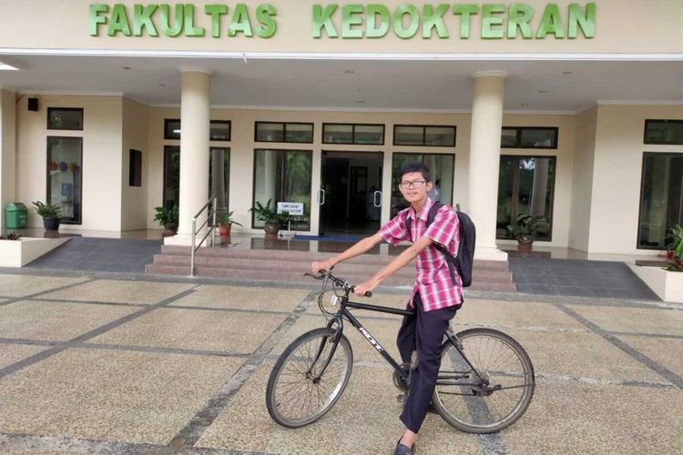 Marhamdani (22) mahasiswa Fakultas Kedokteran Universitas Jenderal Soedirman (Unsoed) Purwokerto, Jawa Tengah.