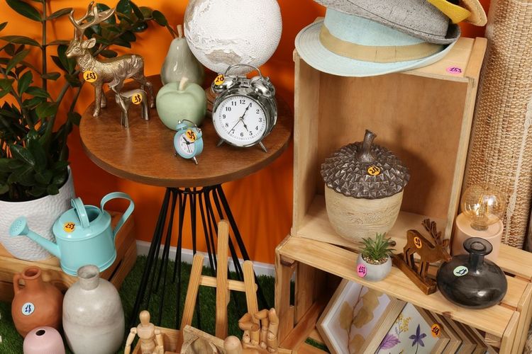 Ilustrasi barang bekas. 