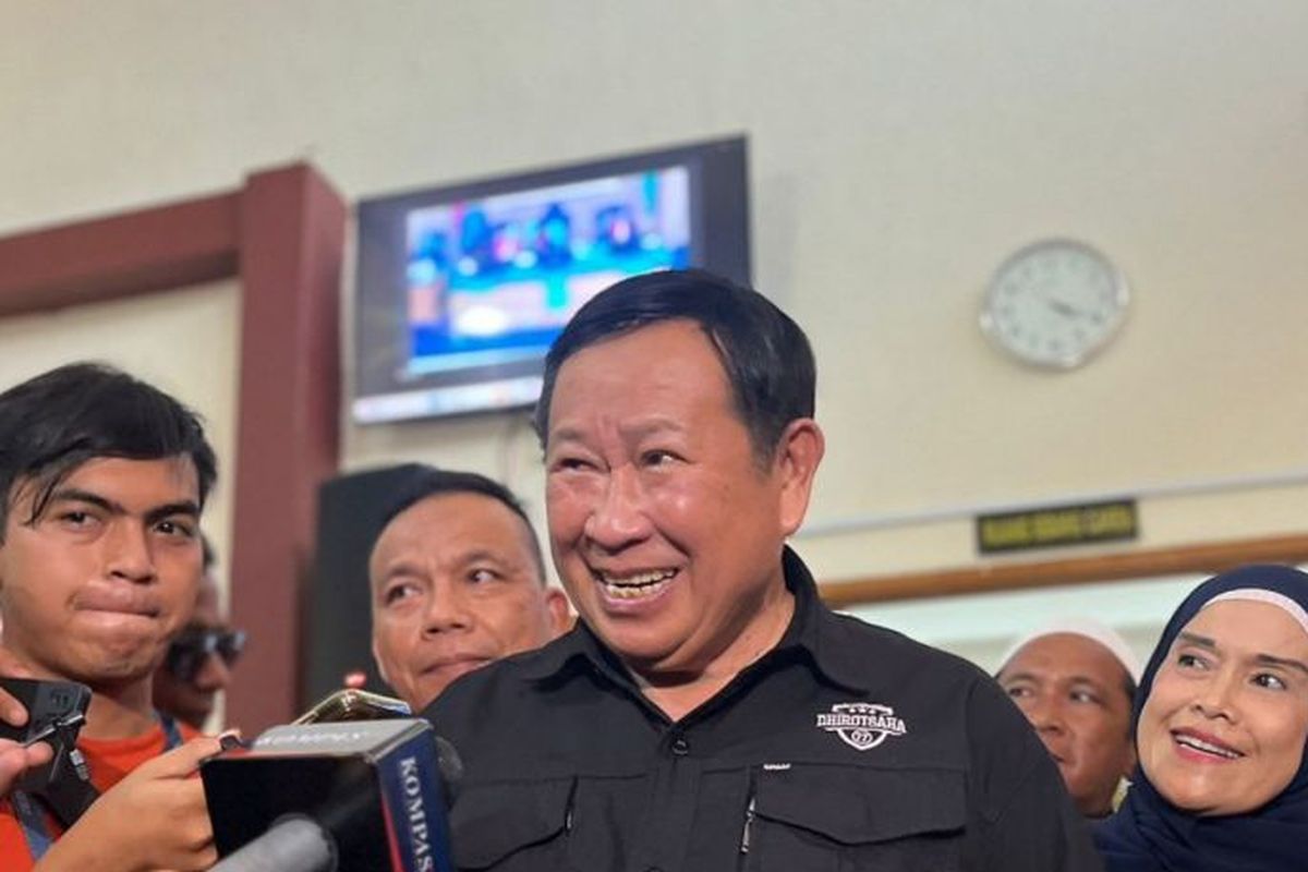 Mantan Kepala Bareskrim Polri Komjen Pol (Purn) Susno Duadji usai menjadi saksi ahli dalam kasus kematian Vina dan Eky di Cirebon, Rabu (31/7/2024). 