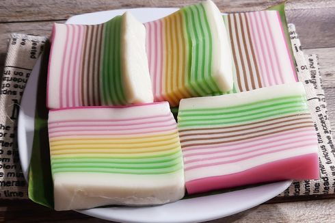 6 Tips Bikin Kue Lapis Tepung Beras agar Kenyal dan Lembut