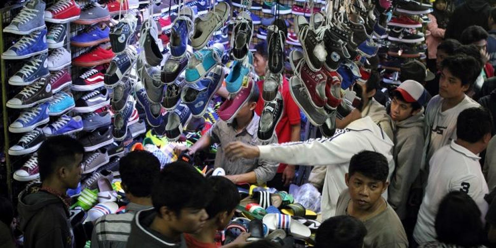 Pasar Taman Puring Surganya Sepatu Murah Halaman All