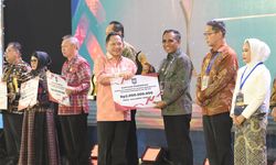 Kemendagri Anugerahi Sulteng Terbaik II Pengendalian Inflasi pada Apresiasi Pemda Berprestasi 2026