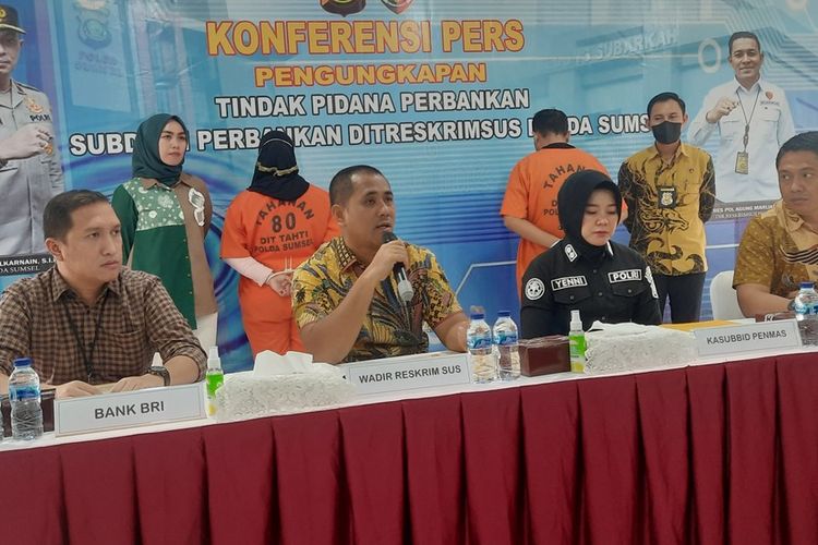 Gelapkan Uang Nasabah Hingga Rp 5,2 Miliar, 2 Pegawai Bank BUMN Di ...