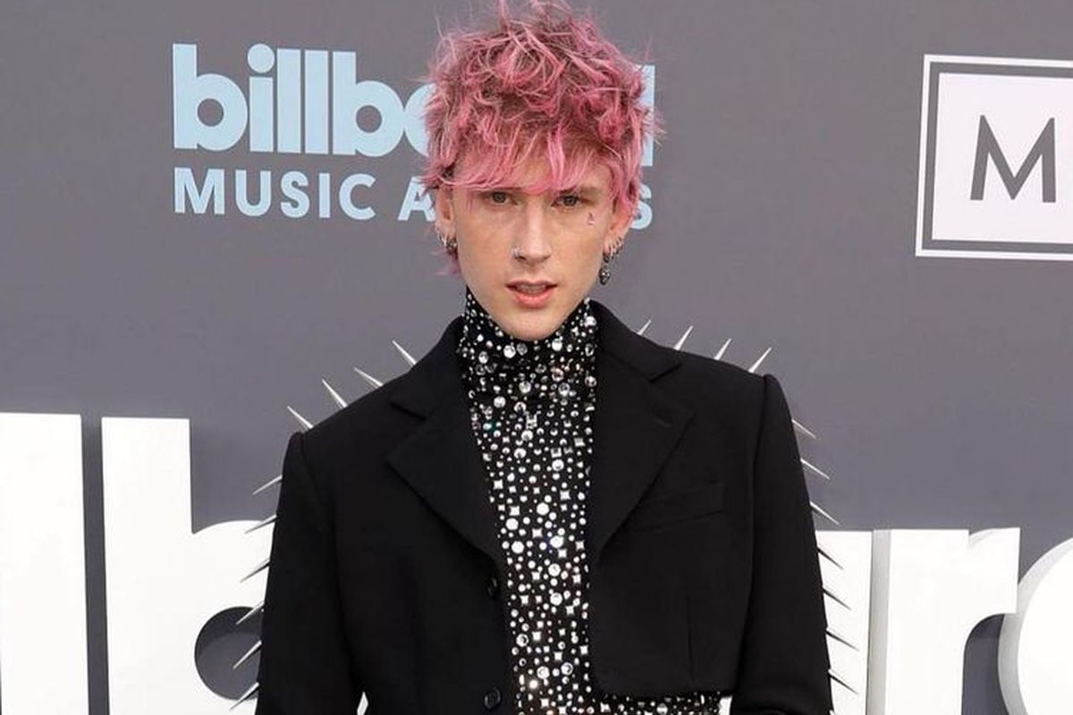 Machine Gun Kelly di Billboard Music Awards 2022