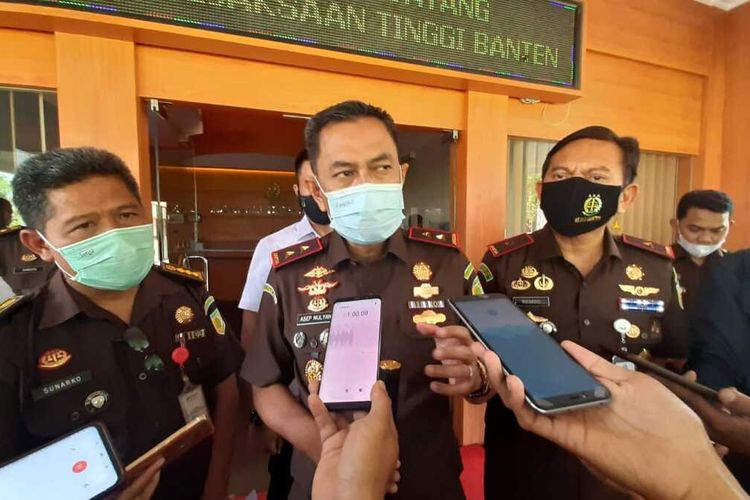 Kepala UPT Samsat Malimping, Lebak, Banten ditetapkam tersangka kasus dugaan korupsi pengadaan lahan tahun anggaran 2019